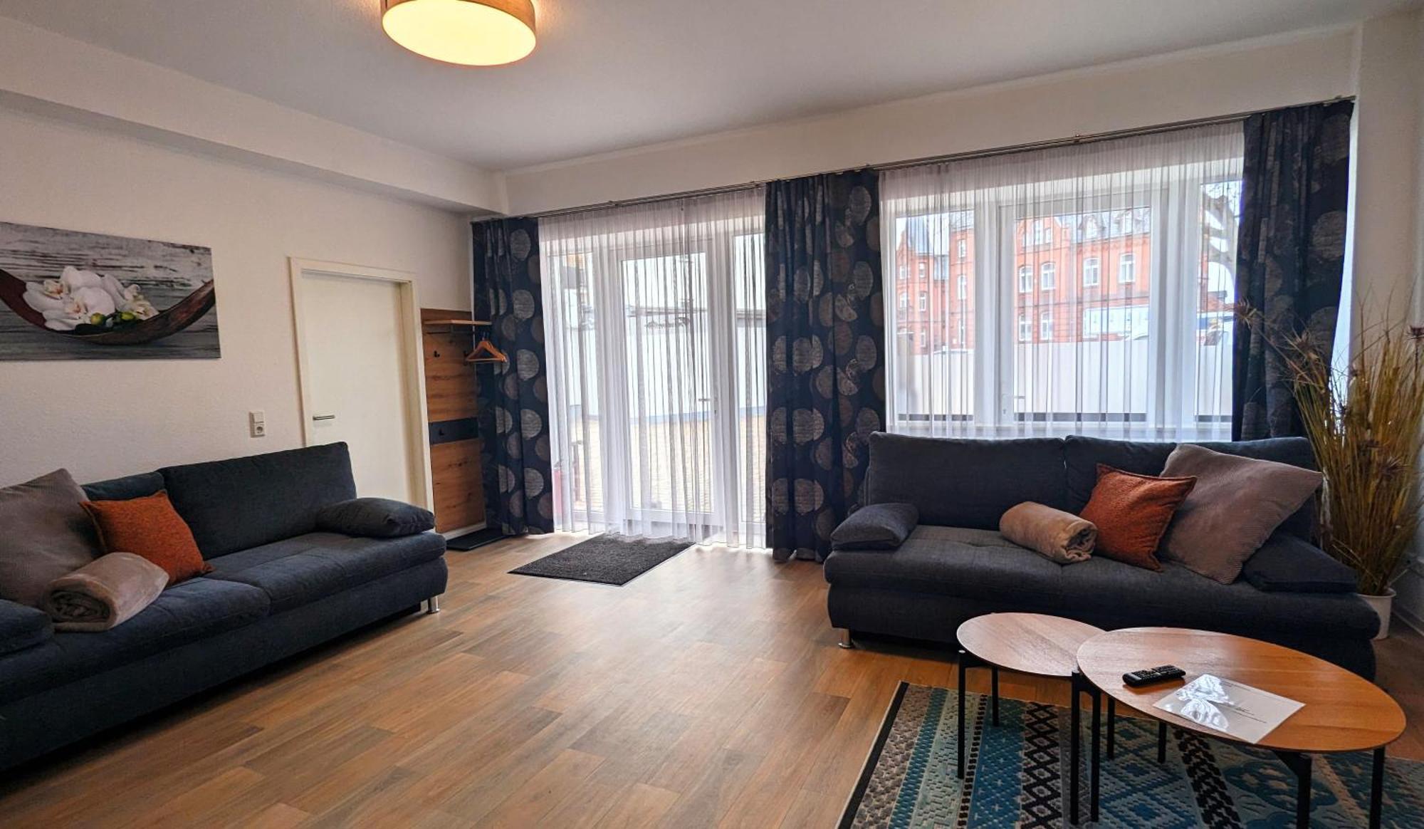 Fewo Urban Gotha-Apartment Friedenstein- Am Schlosspark- Parken An Der Der Tuer- Barrierefrei, 900 Meter Zum Bahnhof - Wallbox Екстериор снимка