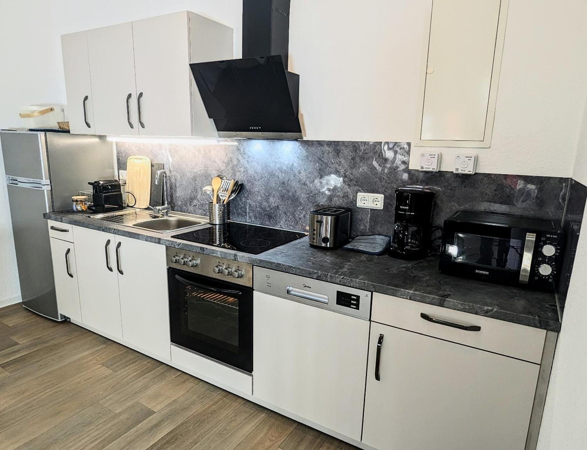 Fewo Urban Gotha-Apartment Friedenstein- Am Schlosspark- Parken An Der Der Tuer- Barrierefrei, 900 Meter Zum Bahnhof - Wallbox Екстериор снимка