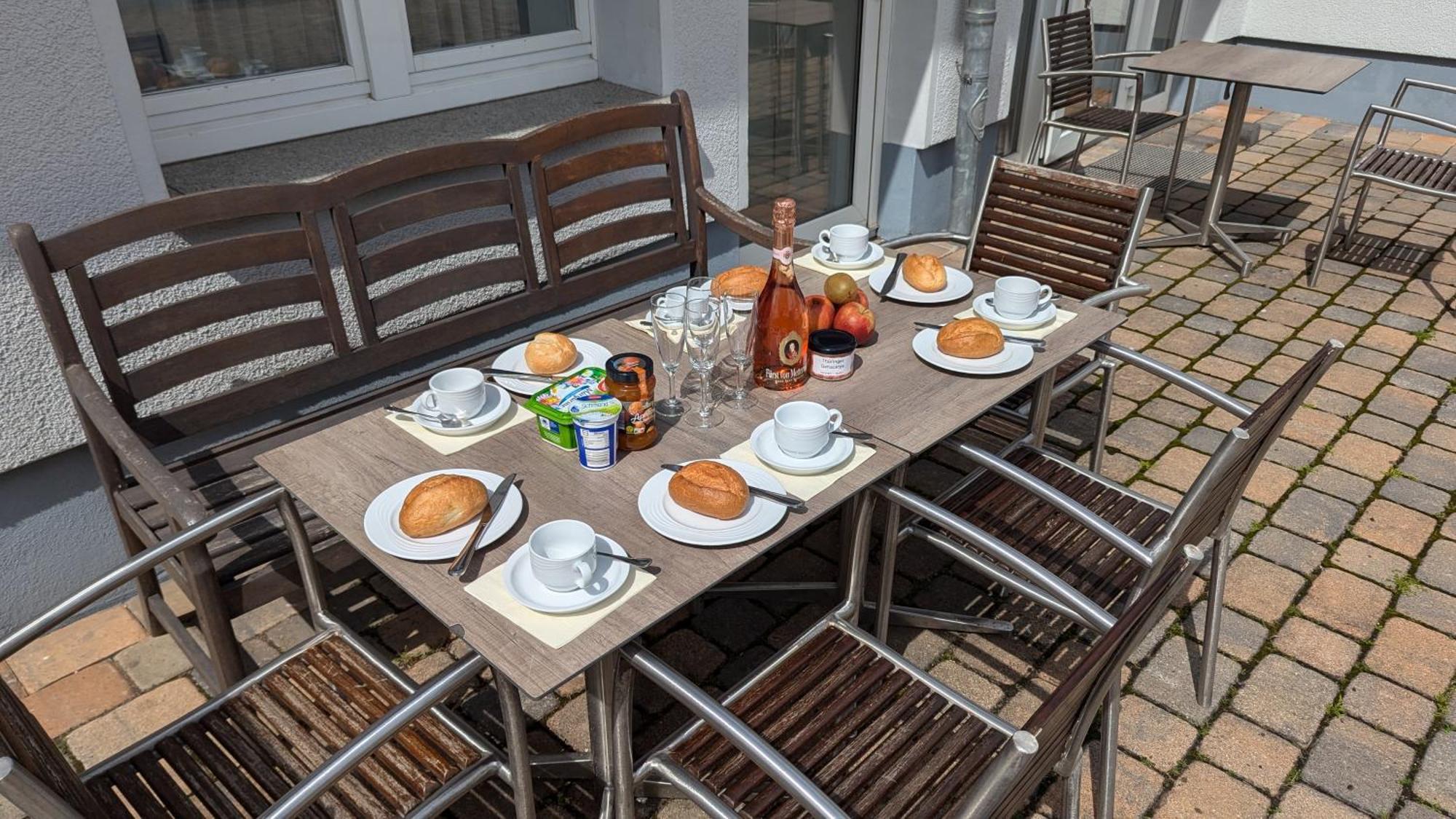Fewo Urban Gotha-Apartment Friedenstein- Am Schlosspark- Parken An Der Der Tuer- Barrierefrei, 900 Meter Zum Bahnhof - Wallbox Екстериор снимка